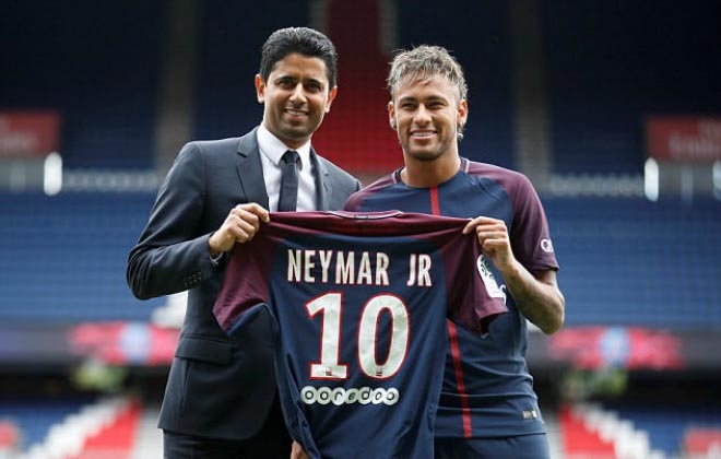 PSG hỏi mua Messi: Khốn khổ Neymar 222 triệu euro “chạy không hết nắng” - 1