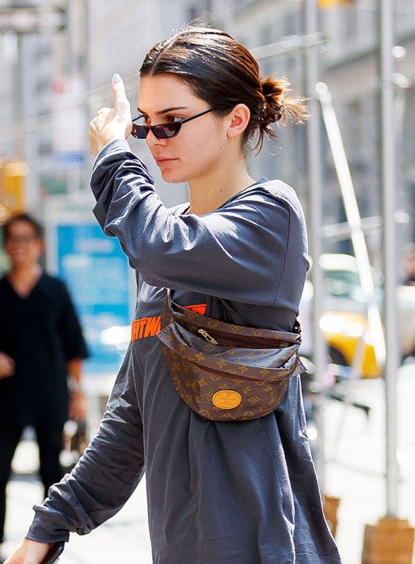 tui-ngang-hong-tro-lai-cuon-fashionista-vao-vong-xoay-hot-trend-6
