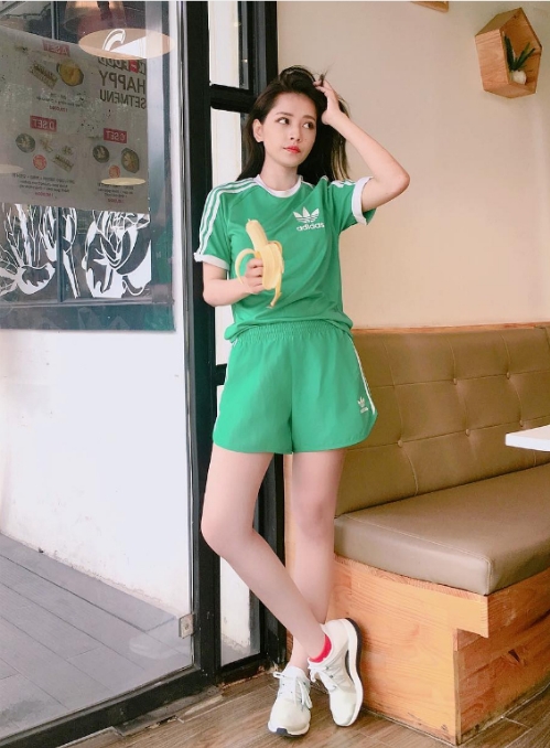 sao-viet-bien-hoa-phong-cach-voi-giay-sneaker-5