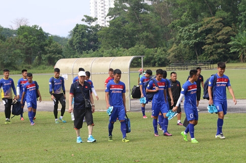 U.22 Việt Nam gặp sự cố trong buổi tập đầu tiên ở SEA Games 2017 - ảnh 1