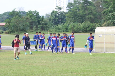 U.22 Việt Nam gặp sự cố trong buổi tập đầu tiên ở SEA Games 2017 - ảnh 2