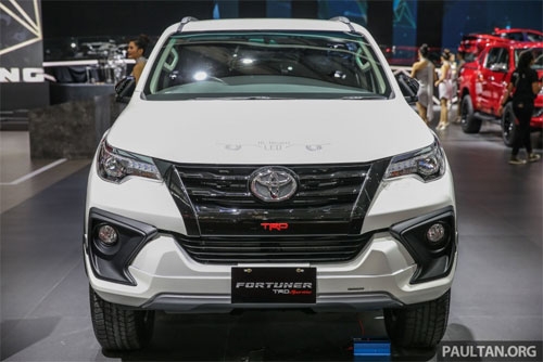 toyota-fortuner-trd-sportivo-ban-indonesia