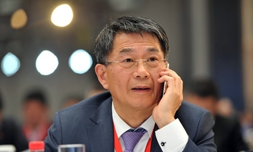 ty-phu-trung-quoc-thau-tom-them-mot-clb-ngoai-hang-anh