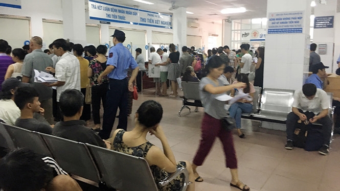 Lập bệnh viện dã chiến điều trị sốt xuất huyết - ảnh 2