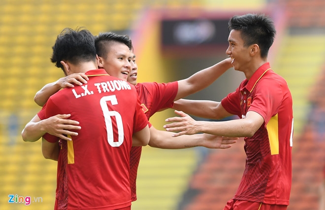 U22 VN 4-1 Campuchia (H2): Cong Phuong sut phat ghi ban hinh anh 2