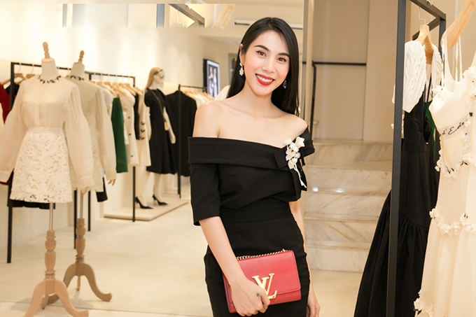 dang-thu-thao-thuy-tien-khoe-ve-dep-thanh-nha-trong-su-kien-1