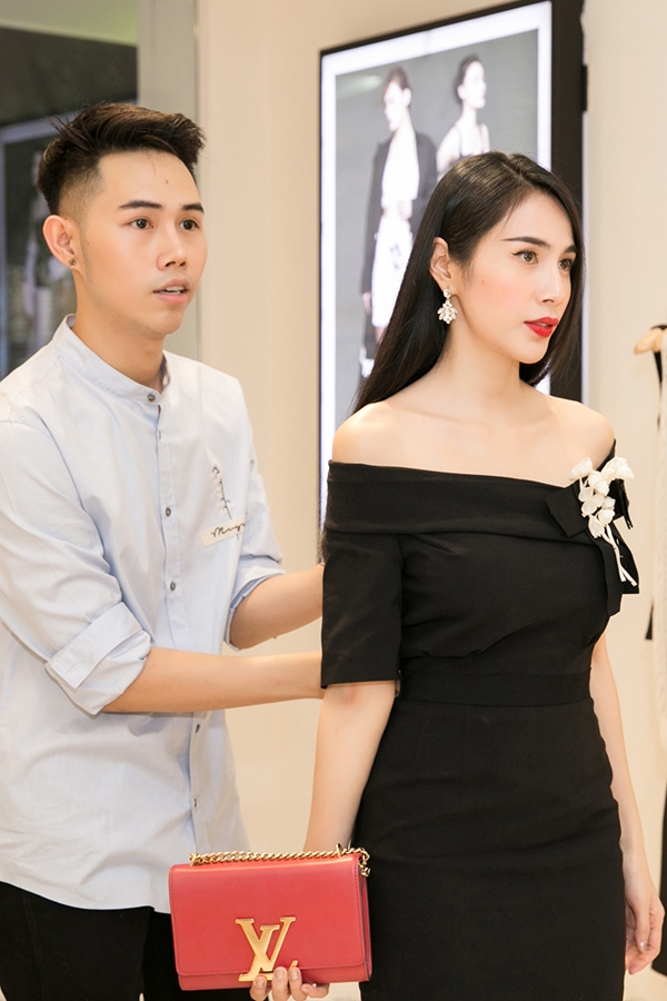 dang-thu-thao-thuy-tien-khoe-ve-dep-thanh-nha-trong-su-kien-2