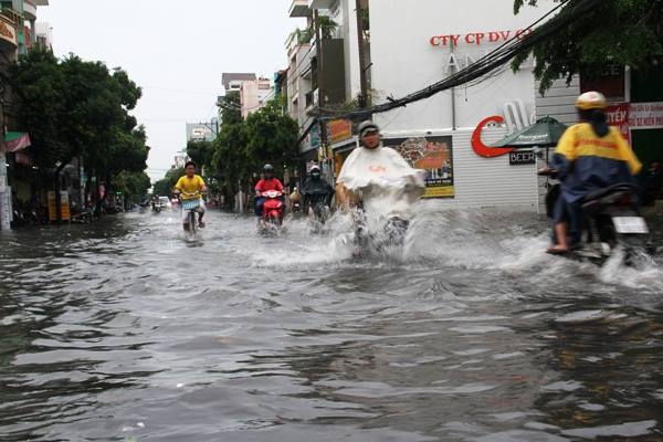 Dự báo thời tiết, bản tin thời tiết, tin thời tiết, sạt lở, thời tiết Hà Nội