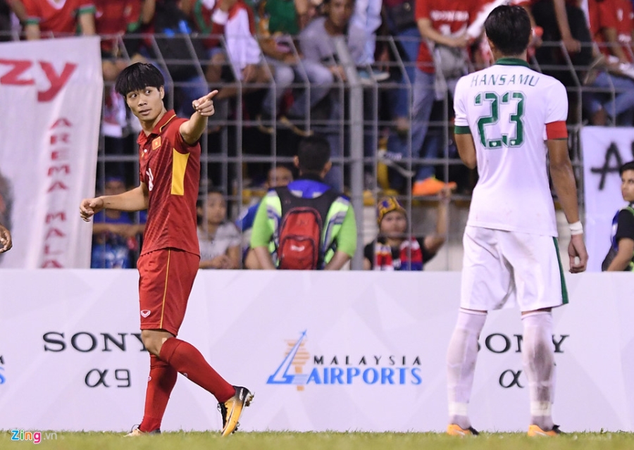 Nhung pha bong bao luc cua U22 Indonesia hinh anh 5