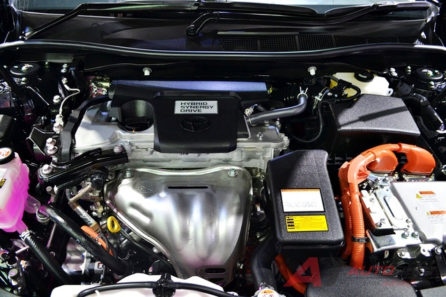 Toyota Camry 2017 được vén màn tại Đông Nam Á với trang bị tốt hơn - Ảnh 8.