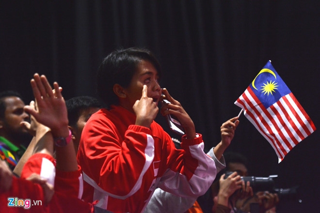 Trong tai xu ep trang tron giup VDV Malaysia gianh HCV taekwondo hinh anh 1