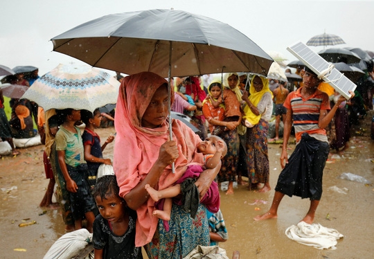 Myanmar: Đụng độ đẫm máu, gần 400 người chết - Ảnh 1. Myanmar: Đụng độ đẫm máu, gần 400 người chết - Ảnh 1.