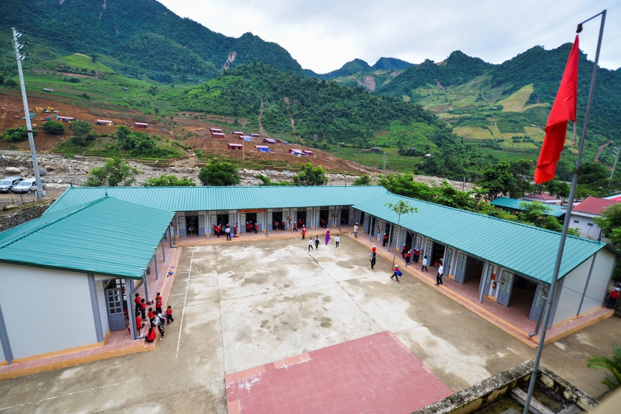 Le khai giang o vung ron lu dau thuong hinh anh 12