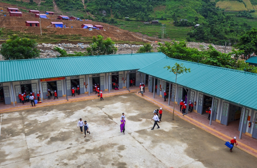 Le khai giang o vung ron lu dau thuong hinh anh 17