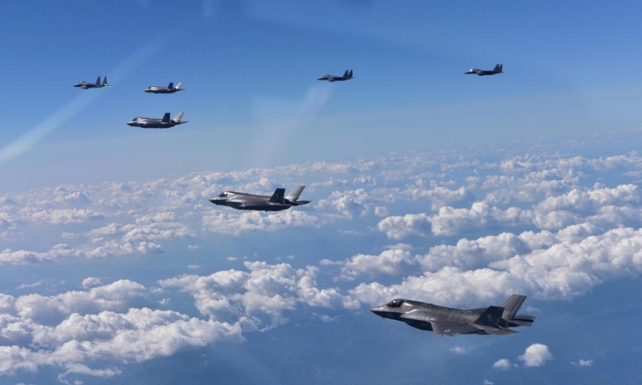 100 tiem kich tang hinh F-35 se ap sat Trieu Tien hinh anh 1