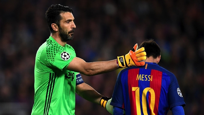 Lieu Messi co tot duoc nhu Ronaldo? hinh anh 1