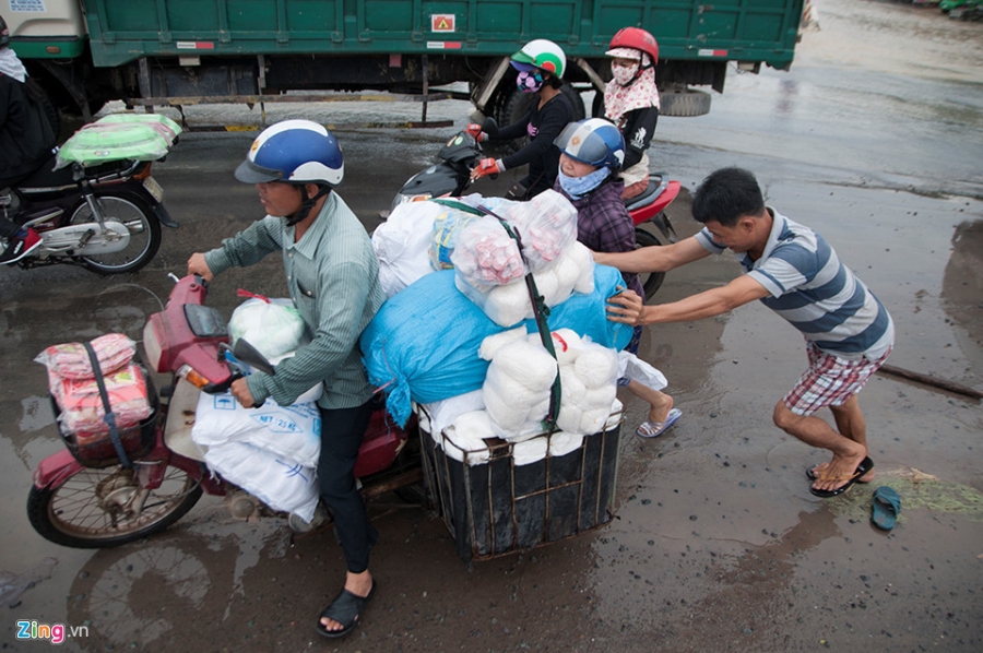 Quoc lo 51 o Dong Nai chim trong bien nuoc suot 7 gio hinh anh 11