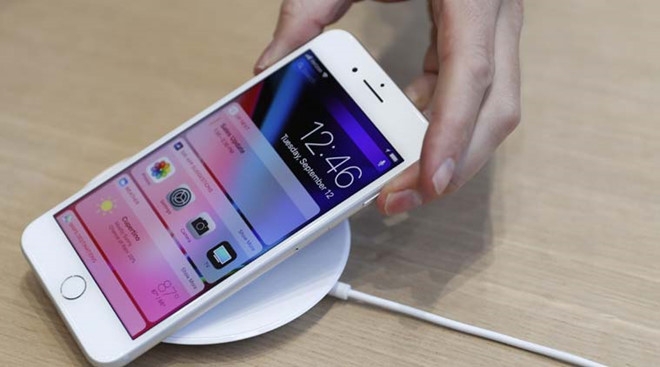 Lan dau trong lich su, iPhone moi khong chay hang hinh anh 1