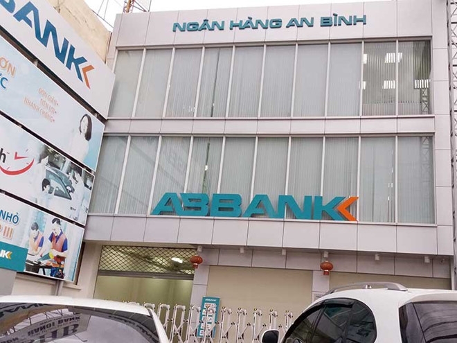 Nguyen Giam doc ABBank-Binh Duong bi bat hinh anh 1