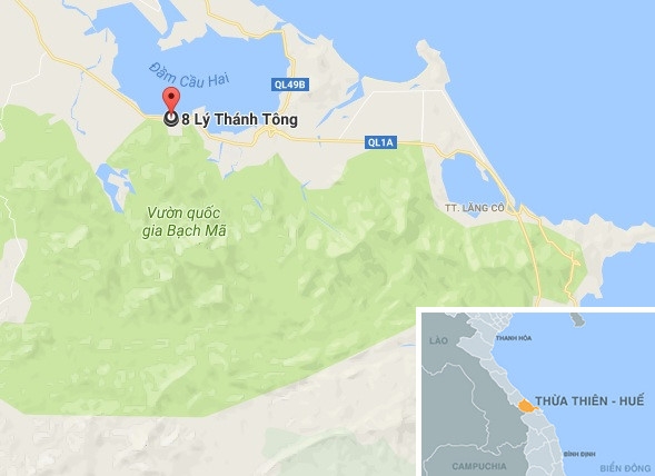 Oto khach dam thang vao nha dan, hon 30 nguoi thoat chet hinh anh 3