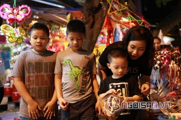 sao việt, sao việt vui trung thu, trung thu của sao việt, con sao việt đi chơi trung thu, sao việt làm gì dịp trung thu