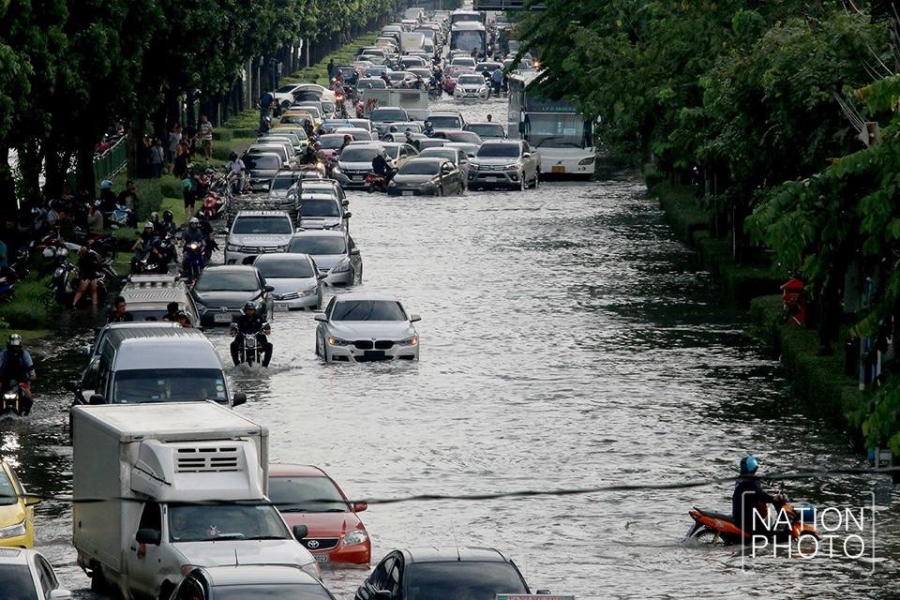 Mua tau ngam vuot nuoc ngap nhu song o Bangkok? hinh anh 5